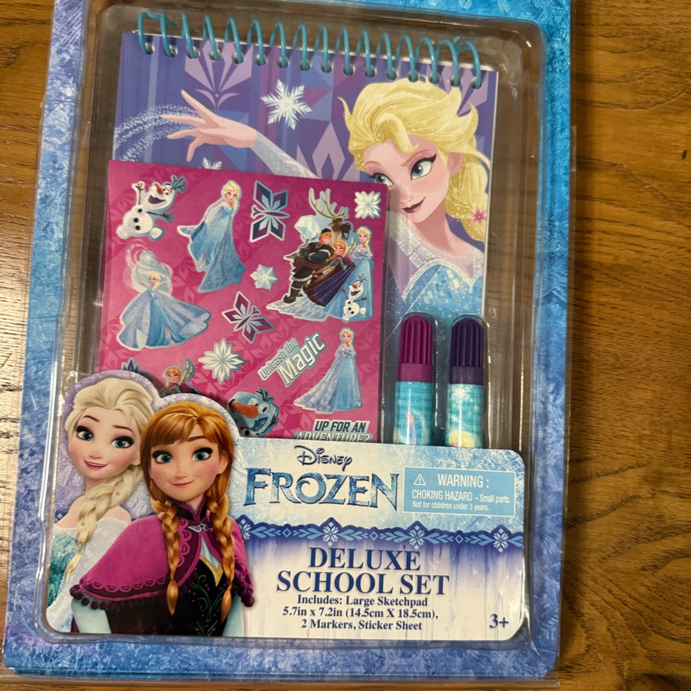 Disney Frozen Deluxe School Set - Blue and Pink
